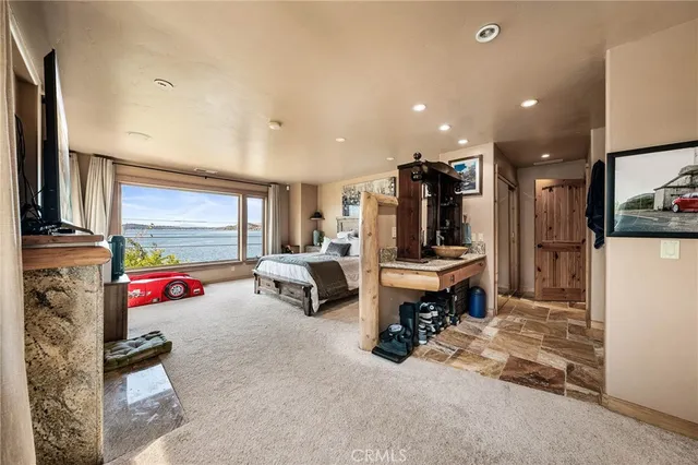 a balcony with an outdoor space