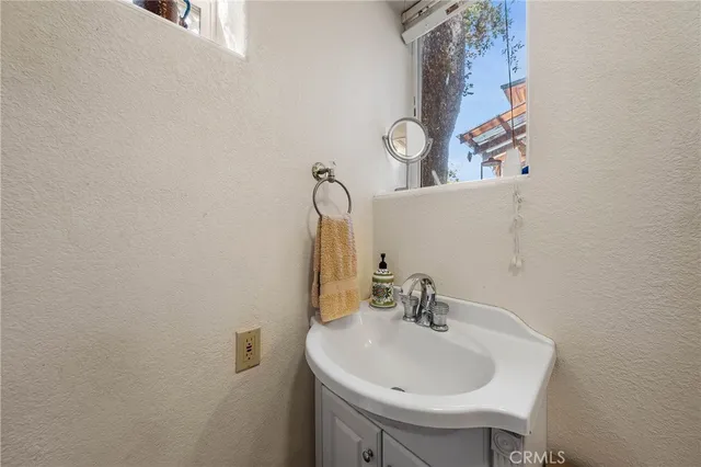 $850,000 | 2894 Silverado Lane, Clearlake, CA 95422