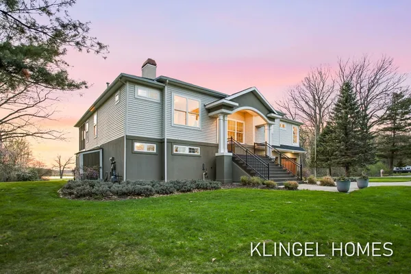 $1,500,000 | 15400 148th Avenue, Spring Lake, MI 49456