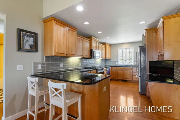$1,500,000 | 15400 148th Avenue, Spring Lake, MI 49456