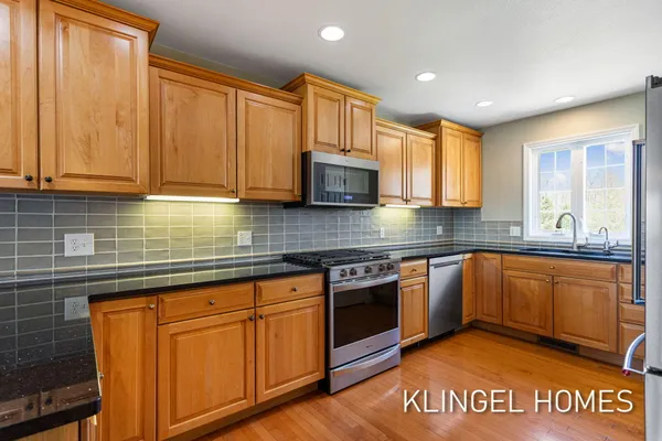 $1,500,000 | 15400 148th Avenue, Spring Lake, MI 49456