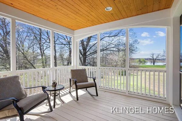 $1,500,000 | 15400 148th Avenue, Spring Lake, MI 49456