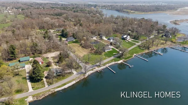 $1,500,000 | 15400 148th Avenue, Spring Lake, MI 49456