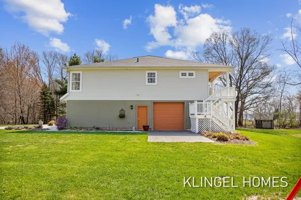$1,500,000 | 15400 148th Avenue, Spring Lake, MI 49456
