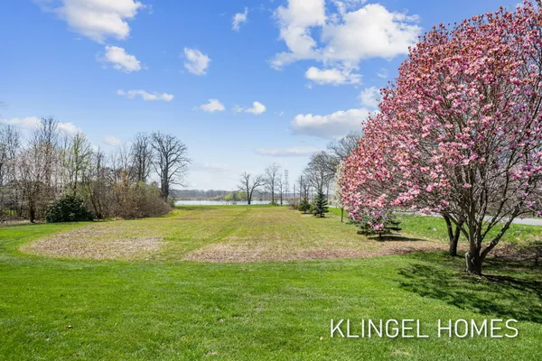 $1,500,000 | 15400 148th Avenue, Spring Lake, MI 49456