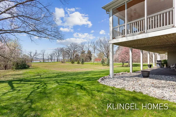 $1,500,000 | 15400 148th Avenue, Spring Lake, MI 49456