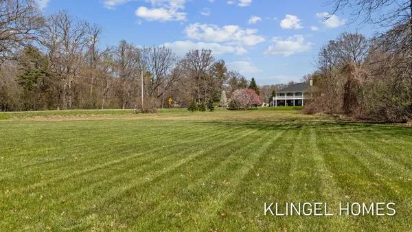 $1,500,000 | 15400 148th Avenue, Spring Lake, MI 49456