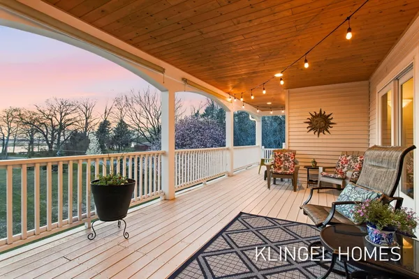 $1,500,000 | 15400 148th Avenue, Spring Lake, MI 49456