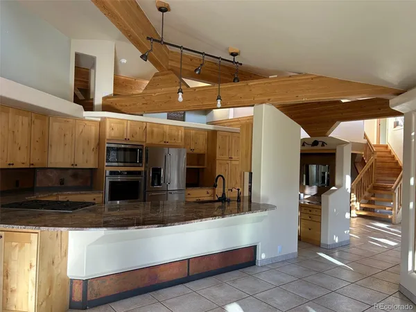 a view of an entryway of the house
