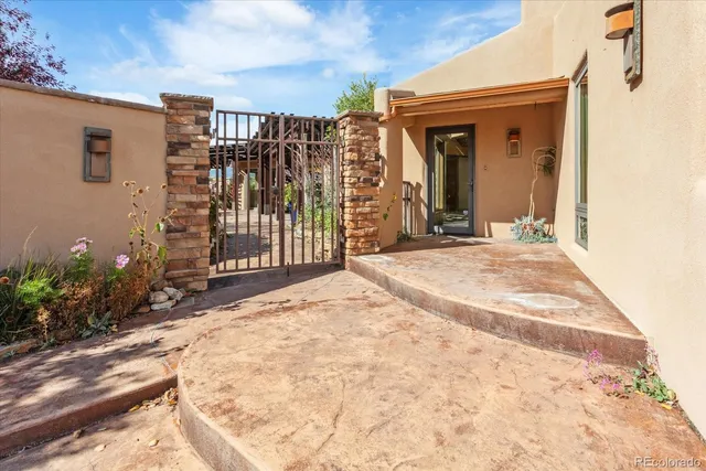 a view of a house with a outdoor space