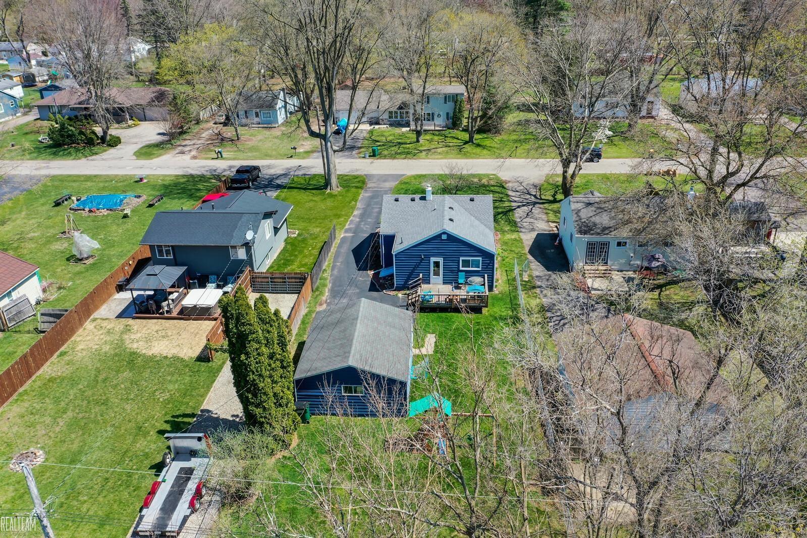 5099 Drayton Road Clarkston, MI 48346 - Photo 2 of 19