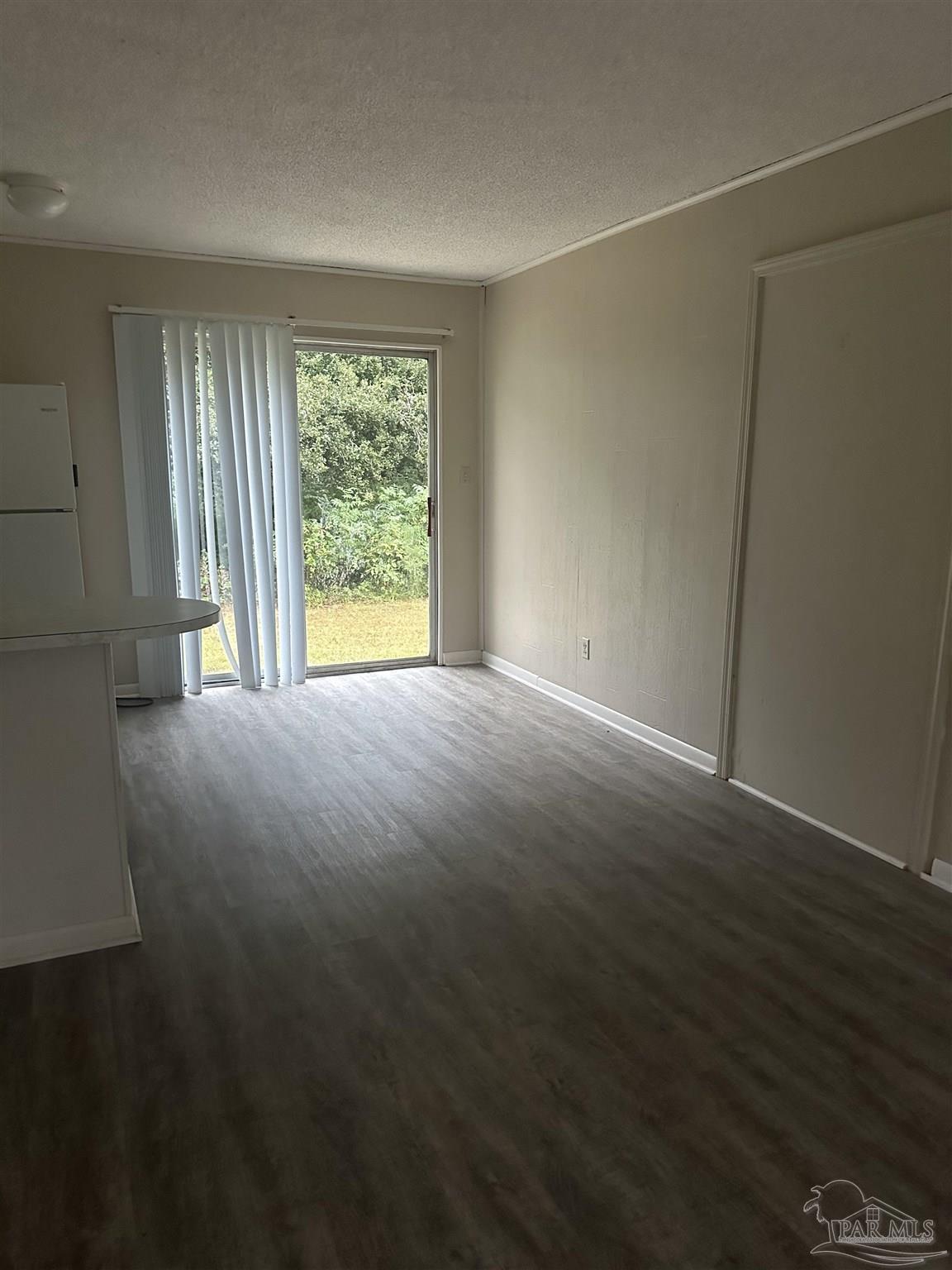 671 East Olive Road, Unit 4 Pensacola, FL 32514 - Photo 4 of 6