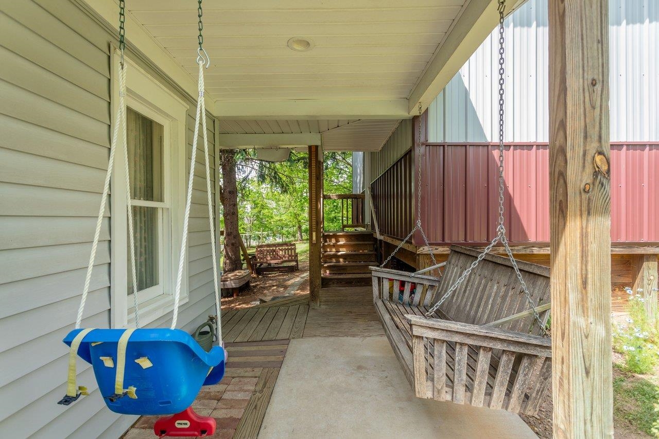 107 Timber Way Broadway, VA 22815 - Photo 51 of 73 a view of balcony with couch