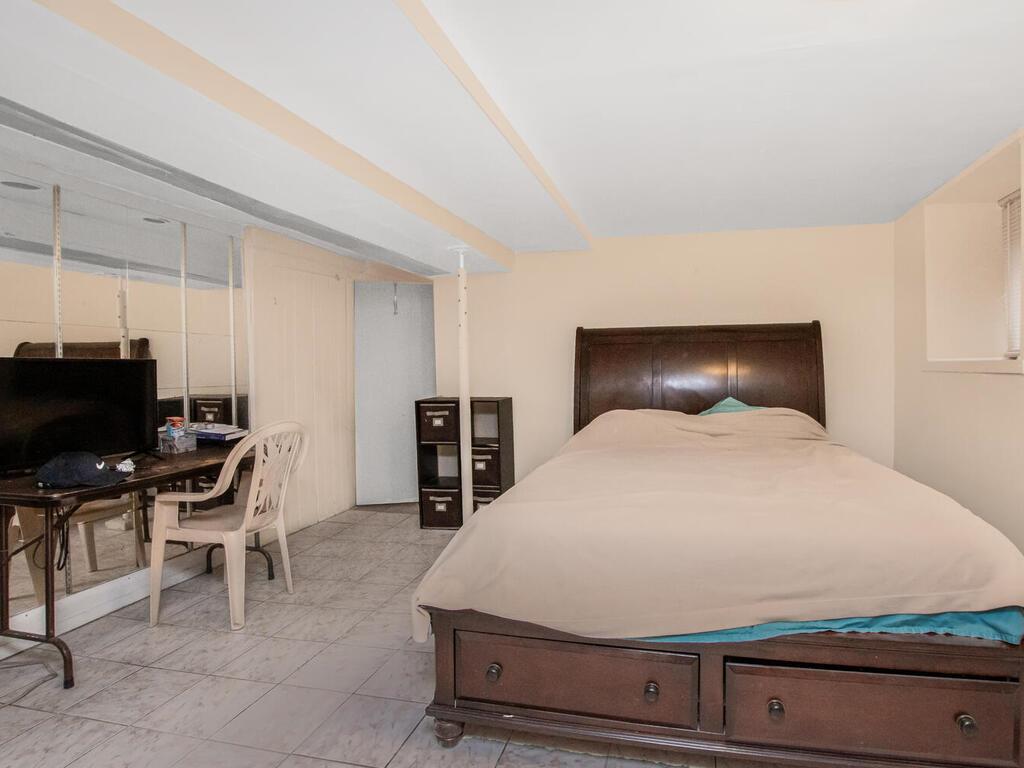 3357 Perry Avenue Bronx, NY 10467 - Photo 24 of 31 View of bedroom