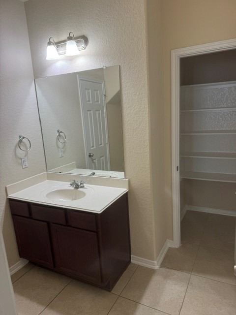 2529 Magnolia Fair Way Spring, TX 77386 - Photo 12 of 32 Bathroom on first level.