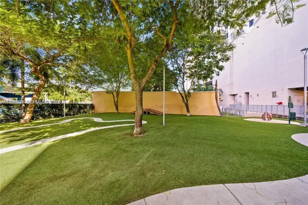 $399,000 | 10 Southwest South River Drive, Unit 909, Miami, FL 33130