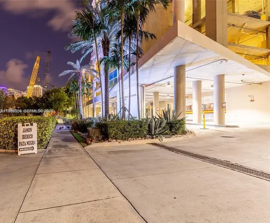 $399,000 | 10 Southwest South River Drive, Unit 909, Miami, FL 33130