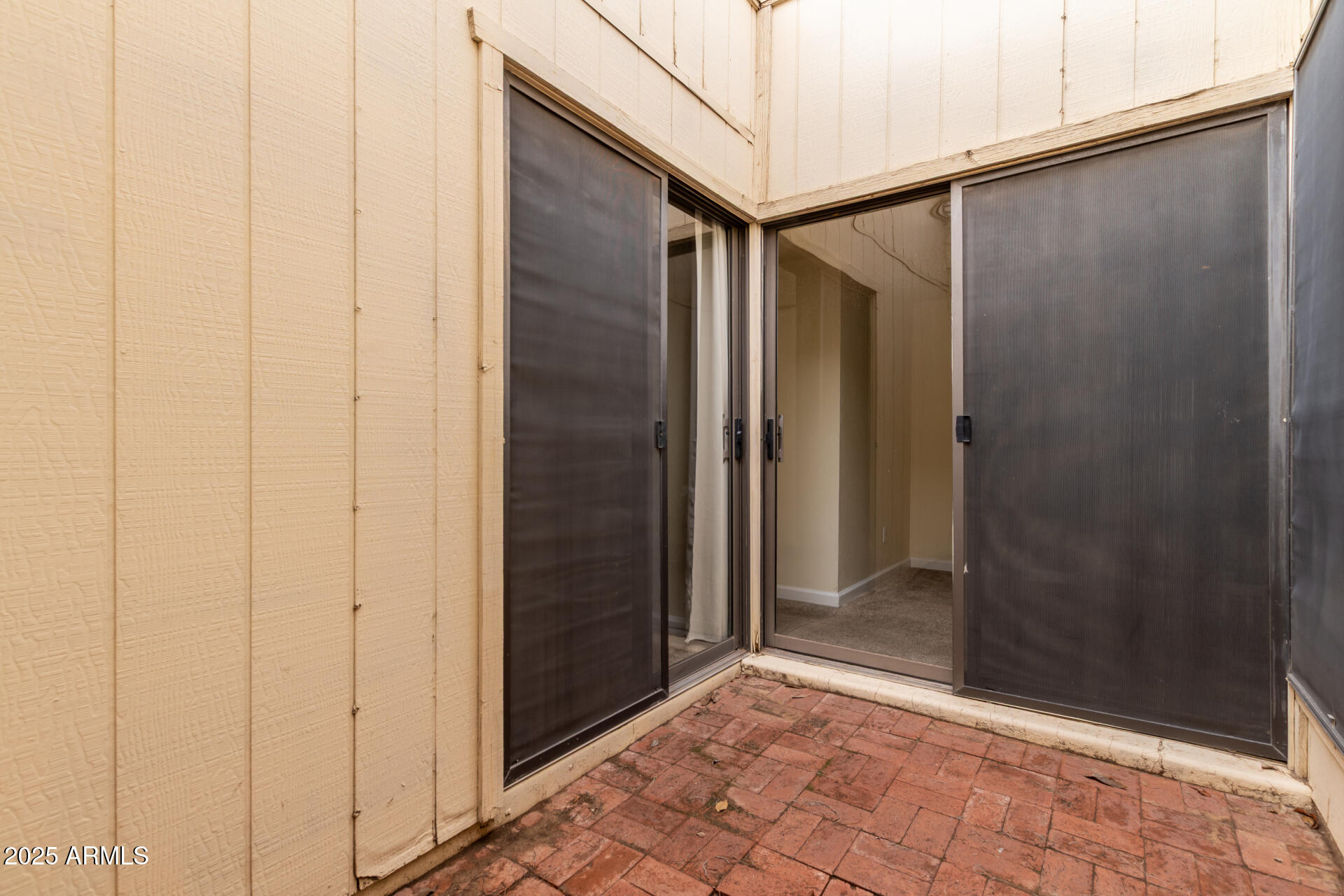 2719 South Santa Barbara Mesa, AZ 85202 - Photo 30 of 37 a view of an empty room