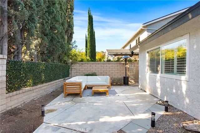 $750,000 | 27987 Caraway Lane, Saugus, CA 91350