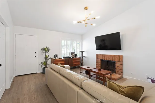 $750,000 | 27987 Caraway Lane, Saugus, CA 91350