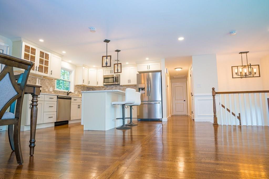 369 Pemberton Street Walpole, MA 02081 - Photo 6 of 31 Gallery Image 6