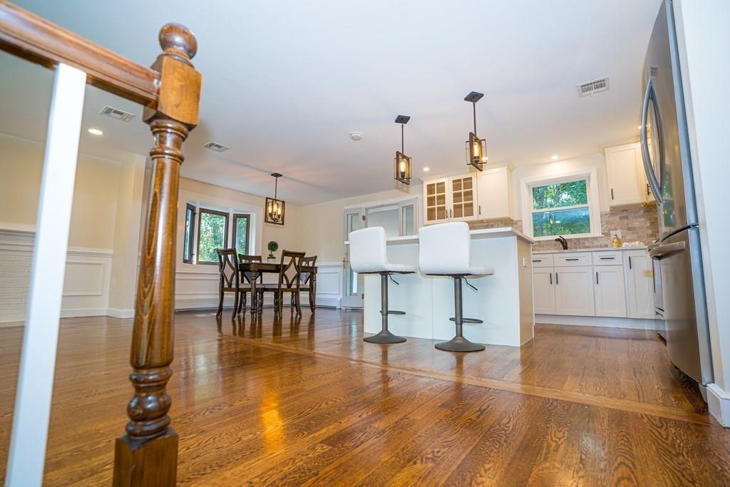 369 Pemberton Street Walpole, MA 02081 - Photo 9 of 31 Gallery Image 9