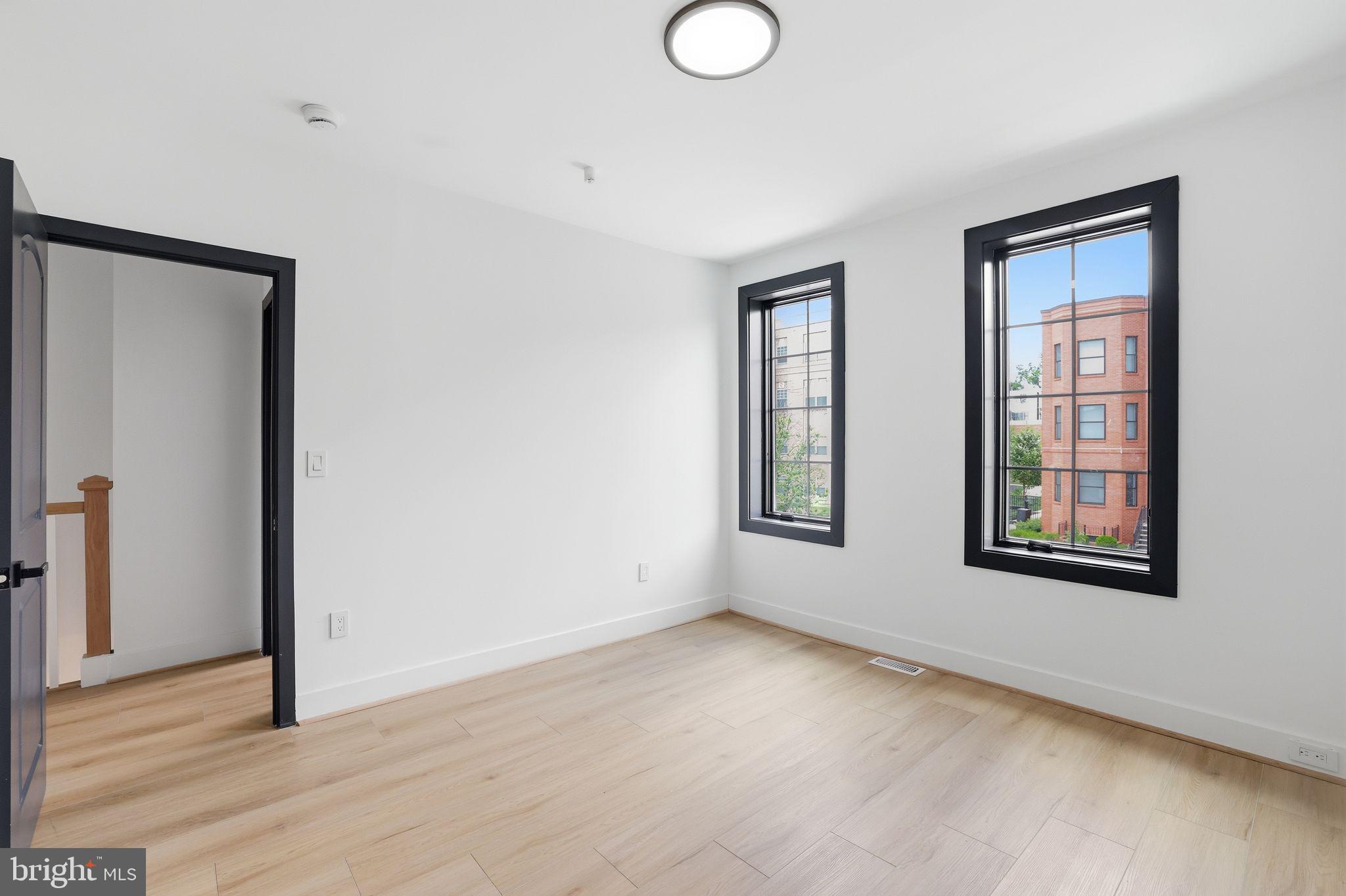 1024 Spring Road Northwest Washington, DC 20010 - Photo 19 of 30