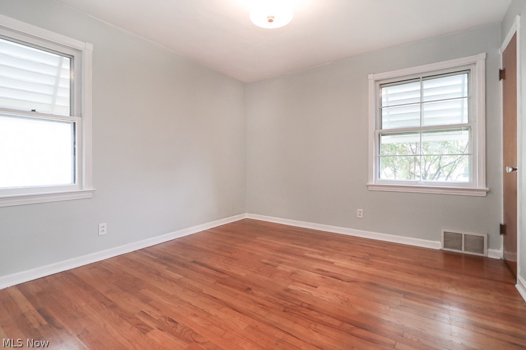 11436 Chester Road Cleveland, OH 44125 - Photo 14 of 26