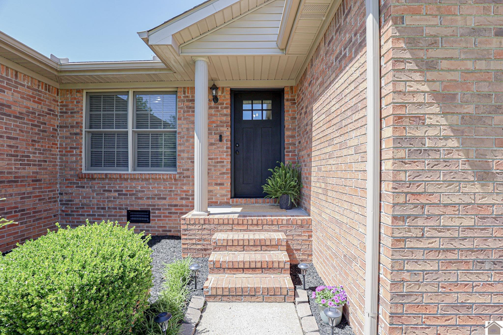 4055 Lovelaceville Road Paducah, KY 42001 - Photo 5 of 35 Front Door