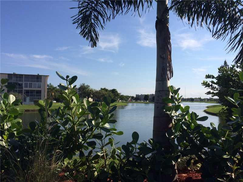 278 Mansfield H, Unit G Boca Raton, FL 33434 - Photo 12 of 18 Photo 12