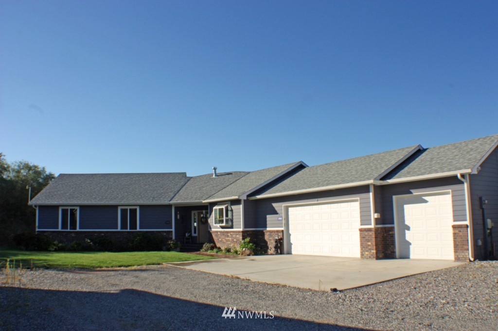 3840 Lovell Road Wenatchee, WA 98801 - Photo 2 of 15 Gallery Image 2