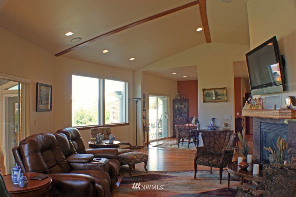 3840 Lovell Road Wenatchee, WA 98801 - Photo 4 of 15 Gallery Image 4