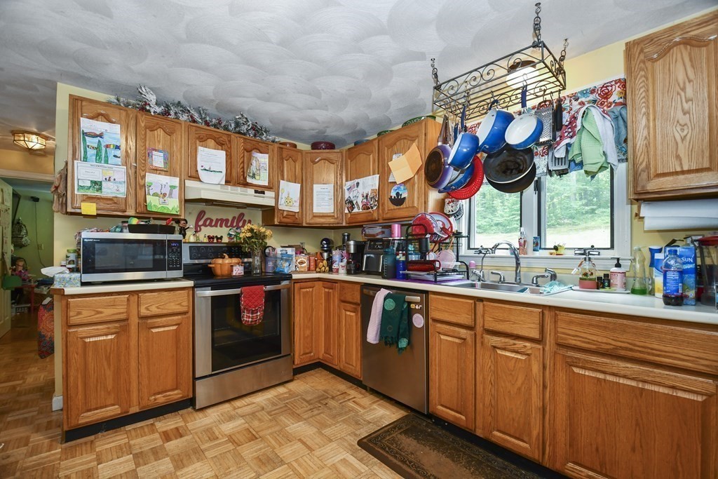 101 Warren Road Townsend, MA 01469 - Photo 7 of 30