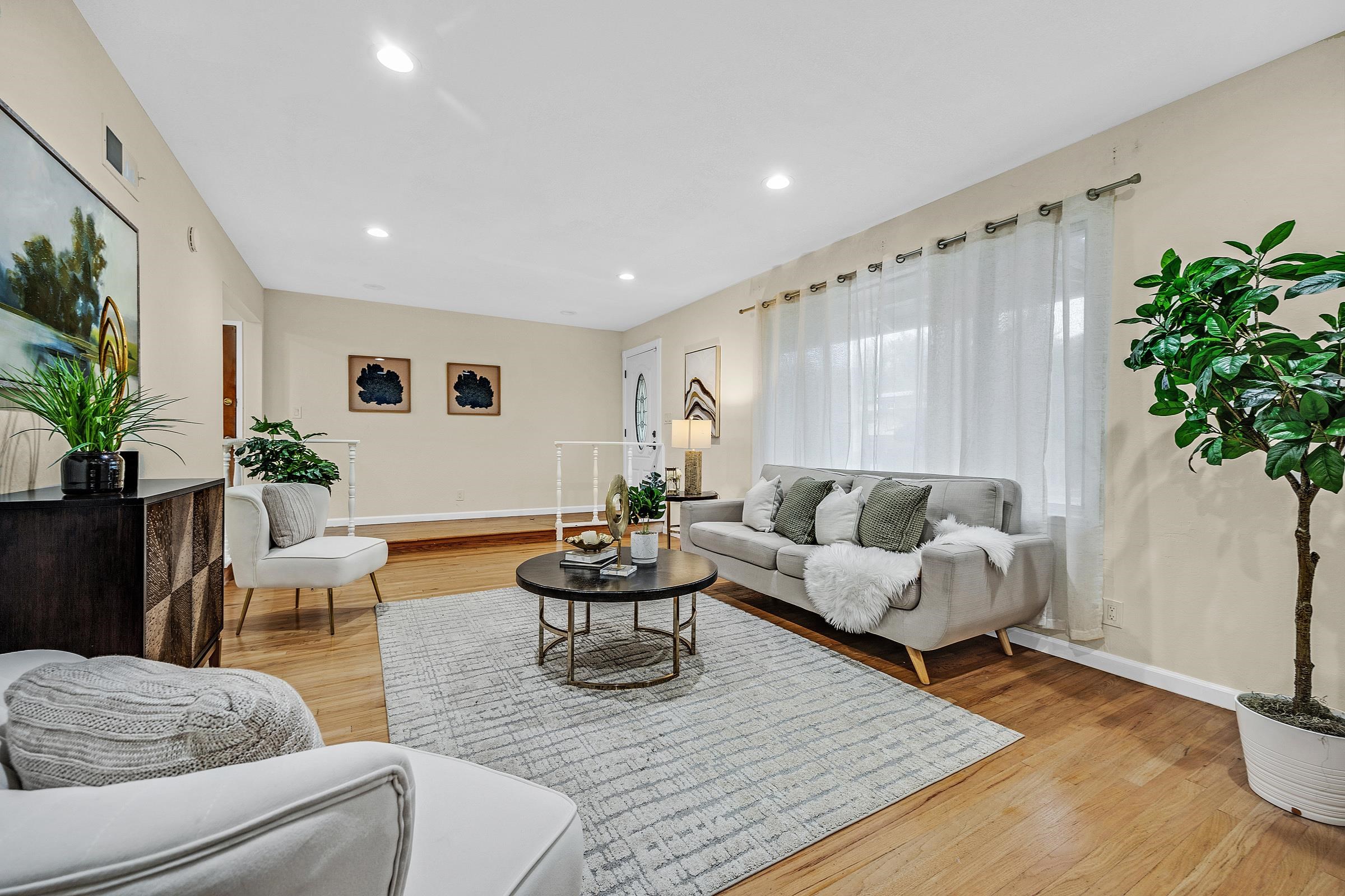 550 Blue Ridge Drive Martinez, CA 94553 - Photo 3 of 34