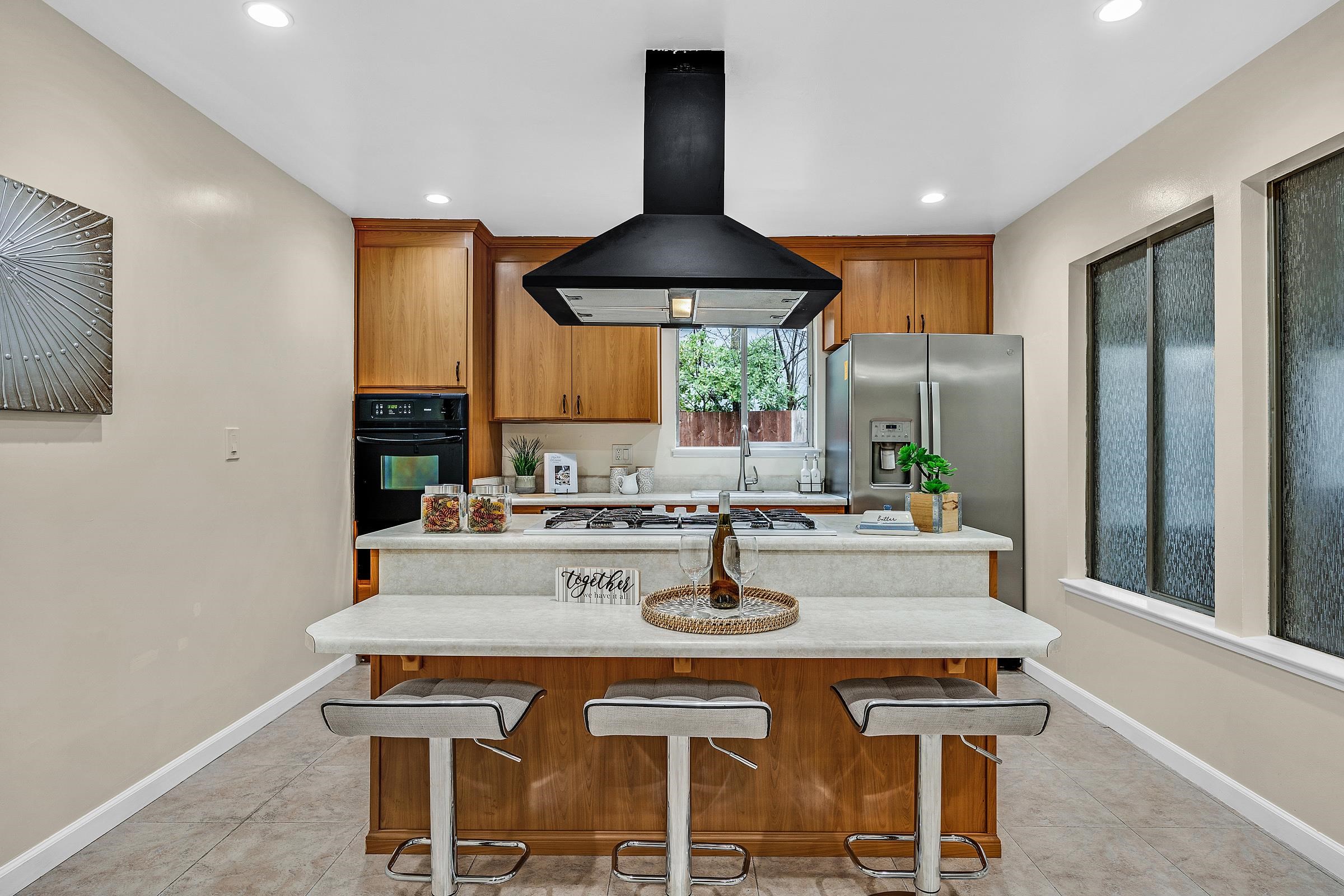 550 Blue Ridge Drive Martinez, CA 94553 - Photo 8 of 34