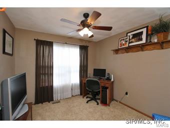 3241 Hunters Way Shiloh, IL 62221 - Photo 10 of 18 Gallery Image 10