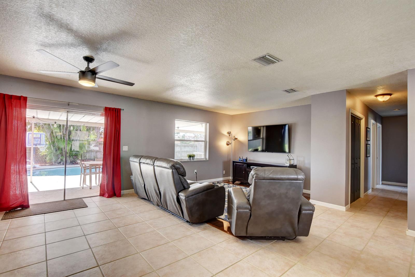 4670 Betelnut Street Boca Raton, FL 33428 - Photo 15 of 36 22_ebf_9673and4more