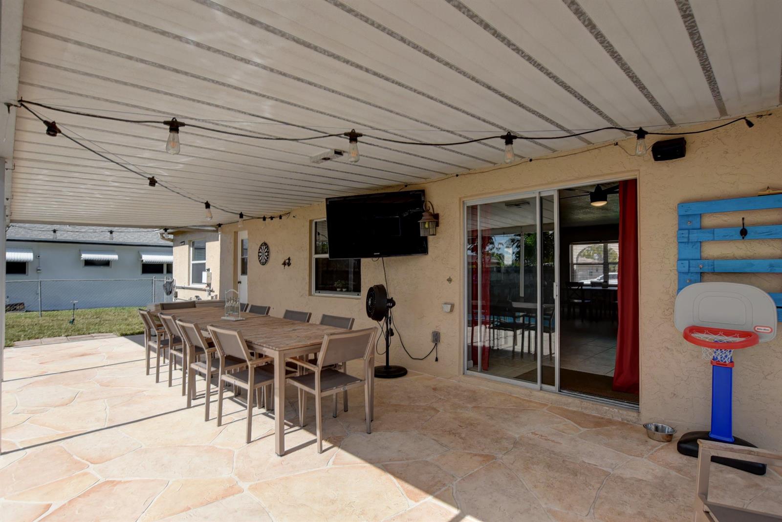 4670 Betelnut Street Boca Raton, FL 33428 - Photo 20 of 36 41_ebf_9778and4more