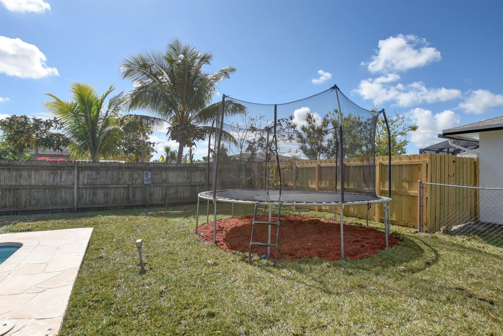 4670 Betelnut Street Boca Raton, FL 33428 - Photo 22 of 36 39_ebf_9768and4more