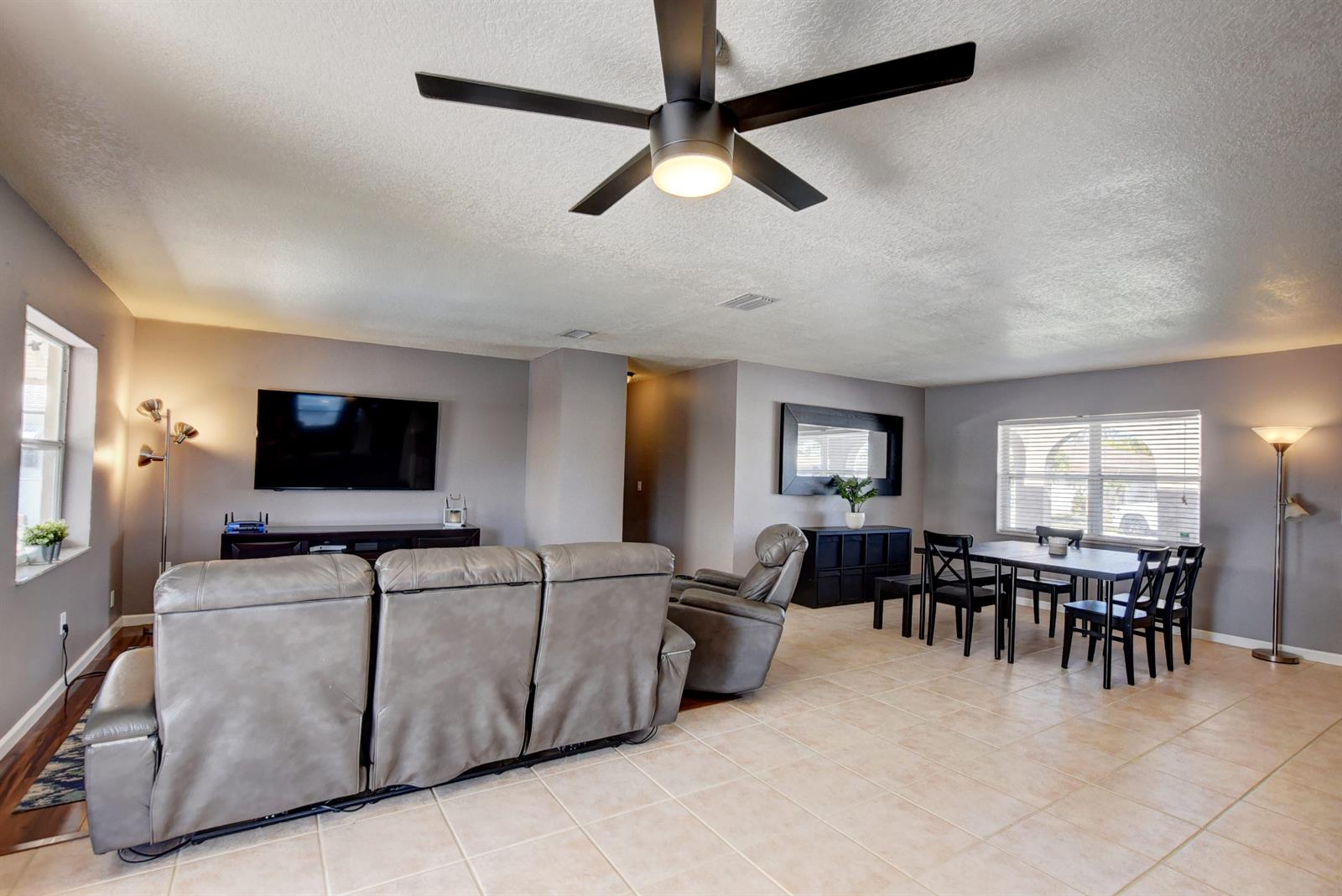 4670 Betelnut Street Boca Raton, FL 33428 - Photo 23 of 36 25_ebf_9688and4more