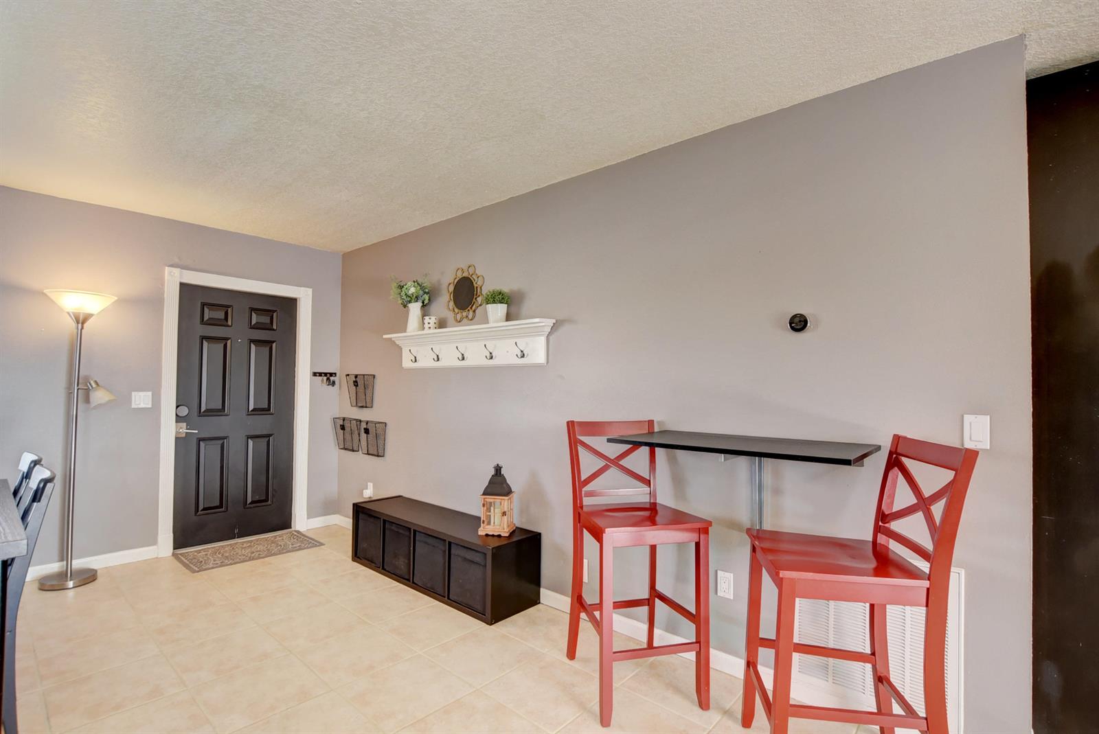 4670 Betelnut Street Boca Raton, FL 33428 - Photo 10 of 36 21_ebf_9668and4more