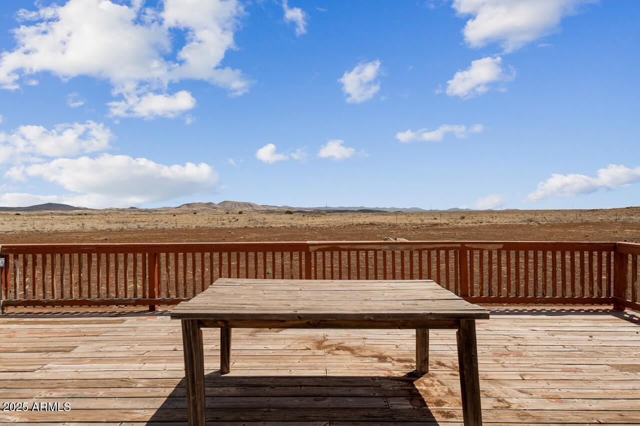 22 Ranch Road Concho, AZ 85924 - Photo 8 of 36 Patio