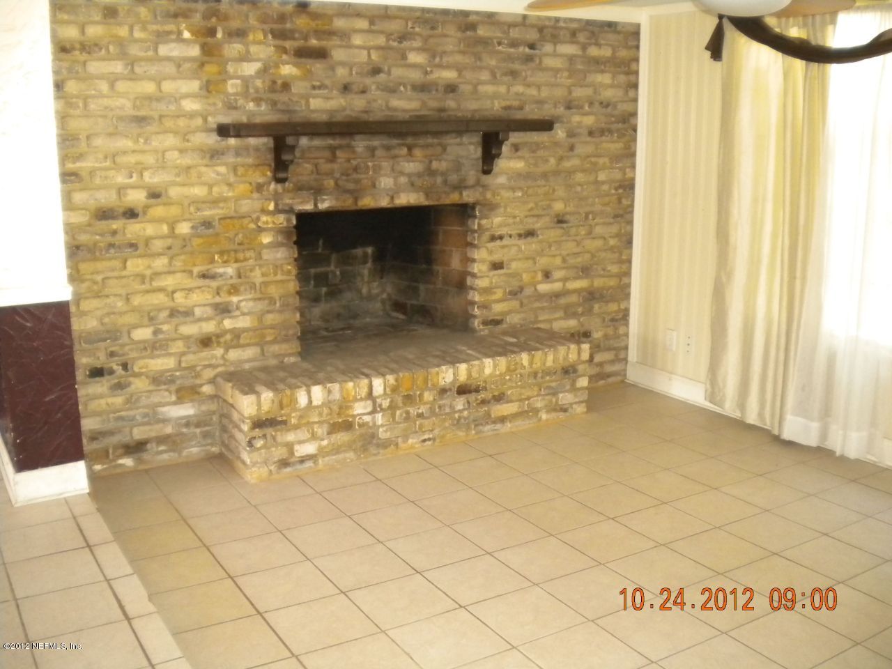 1062 Ibis Road Jacksonville, FL 32216 - Photo 4 of 15 Family Room