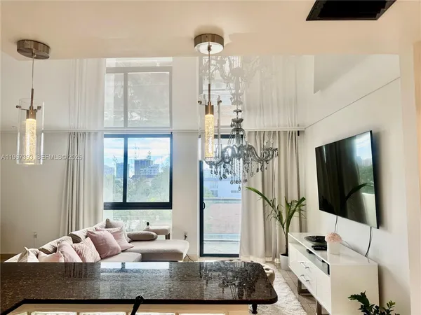$3,000 | 9800 West Bay Harbor Drive, Unit 605, Bay Harbor Islands, FL 33154