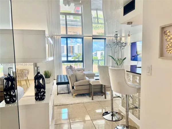 $3,000 | 9800 West Bay Harbor Drive, Unit 605, Bay Harbor Islands, FL 33154