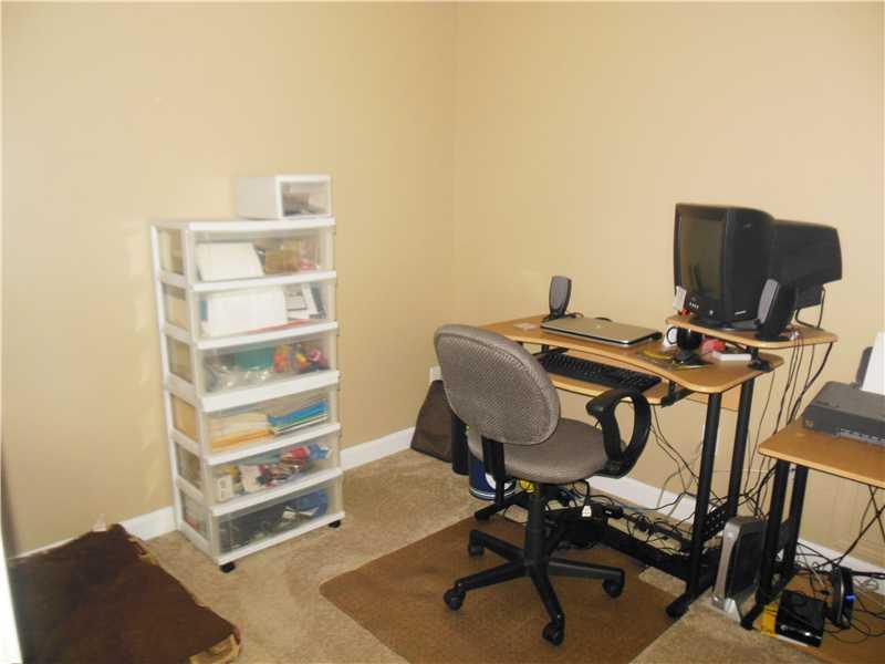 1063 Lapwing Drive Columbus, IN 47203 - Photo 21 of 24