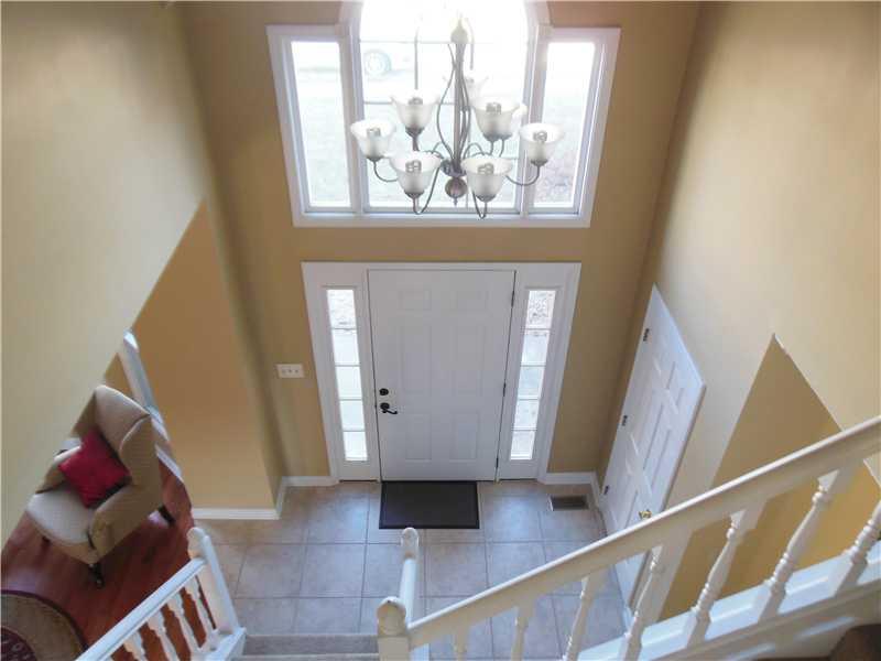 1063 Lapwing Drive Columbus, IN 47203 - Photo 3 of 24