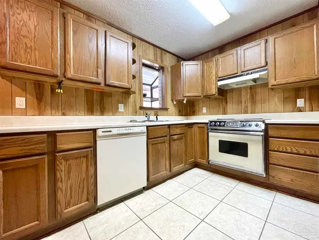 $340,000 | 2995 Newton Drive, Pensacola, FL 32503