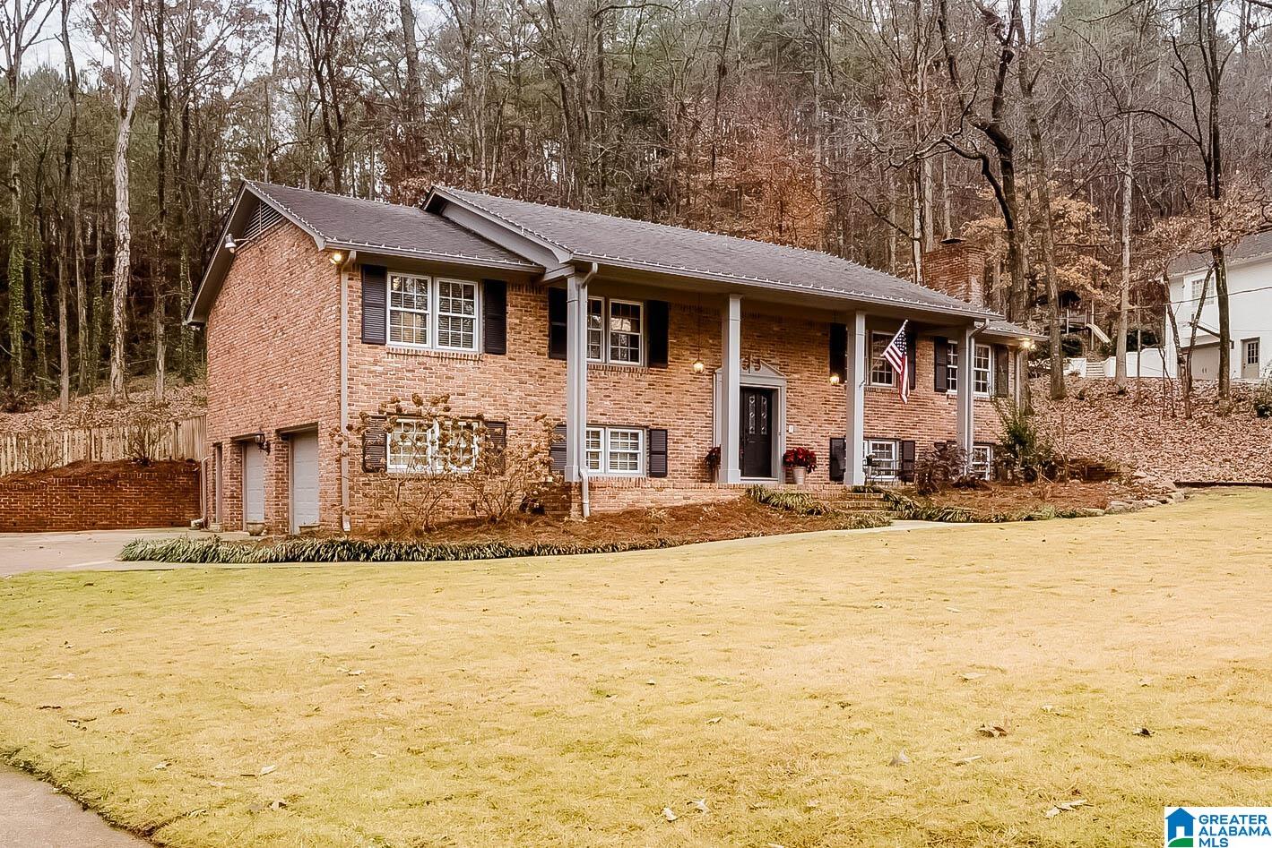 2610 April Drive Birmingham, AL 35243 - Photo 3 of 42