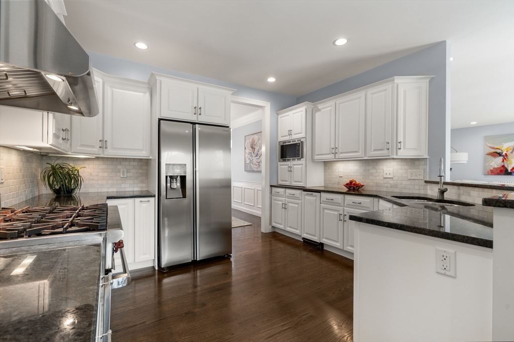 11 Deer Path Natick, MA 01760 - Photo 9 of 42 Gallery Image 9